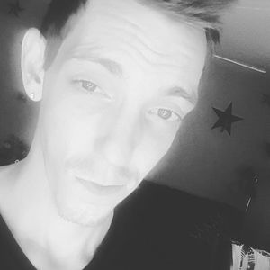 Meet your Posher, Travis